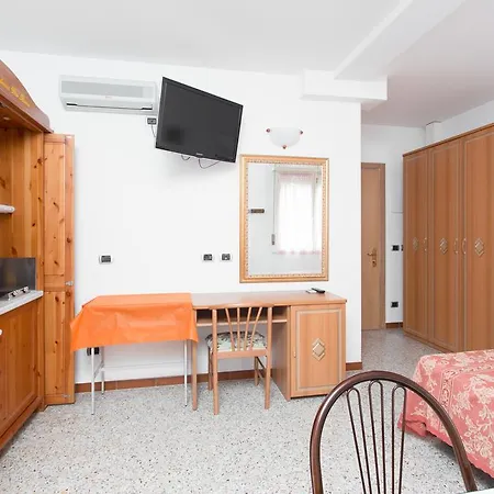 Hotel Residence Des Bains Cesenatico Exterior photo